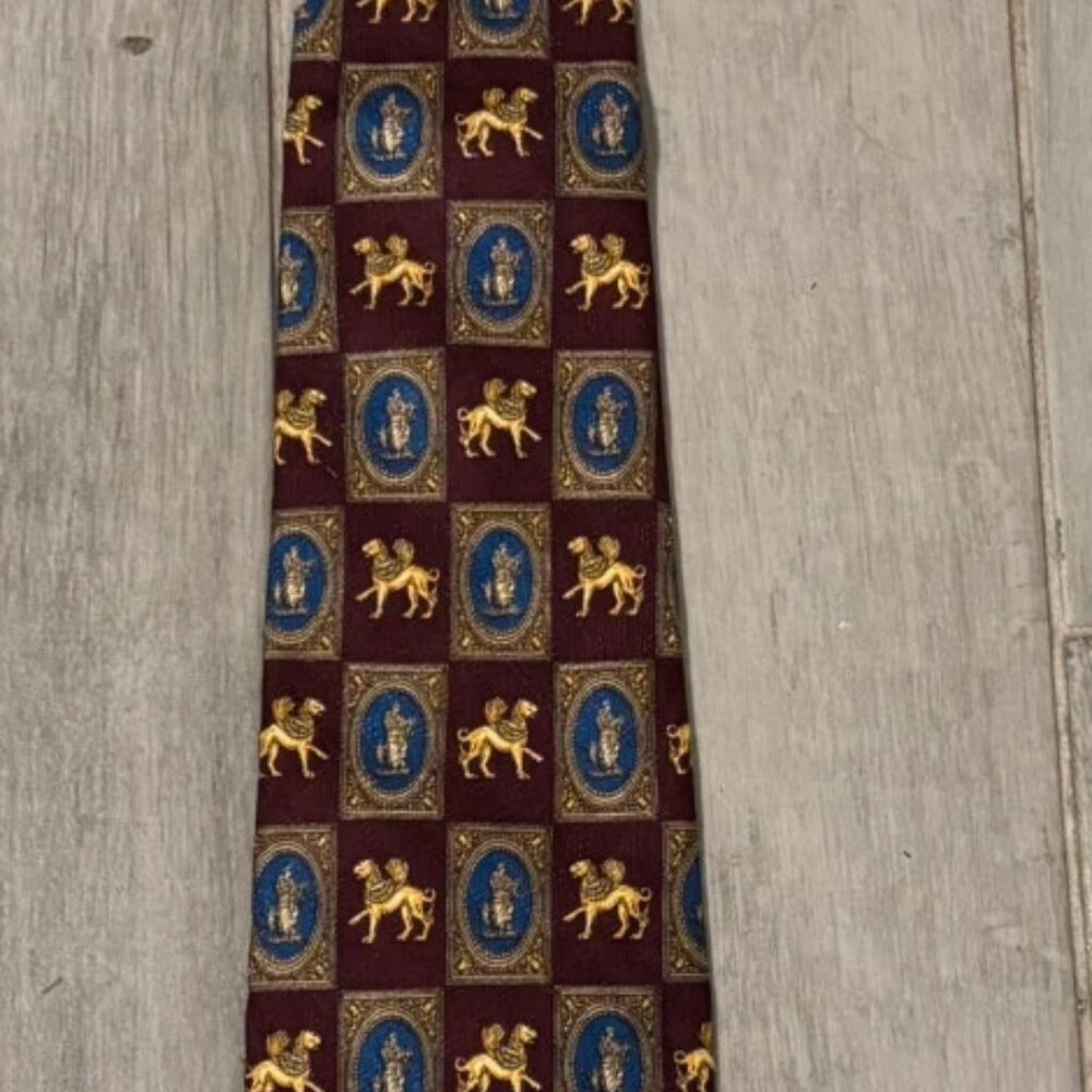 The Metropolitan Museum of Art Silk Tie